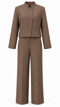 Conjunto de chaqueta cuello mao y pantalón — frontal