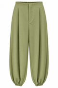 Pantalón verde oliva con bajos fruncidos — frente